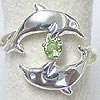 Matey Mrine Silver Lovers Dolphin Ring Peridot